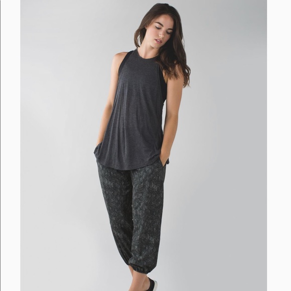 {LuLu🍋} Om Pants - Picture 2 of 8